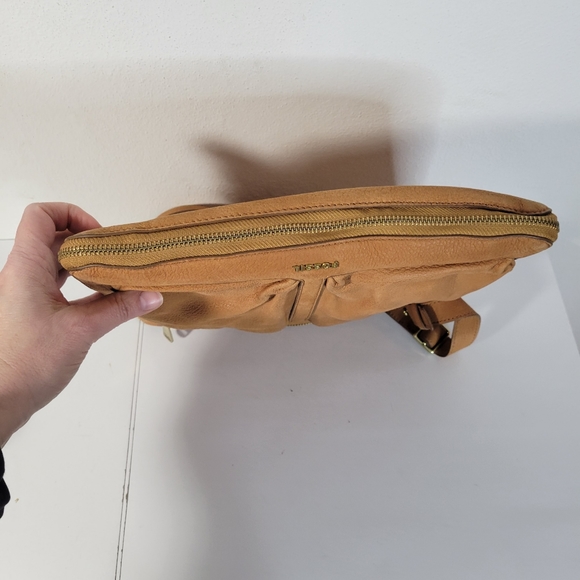 Fossil Small Piper Pebbled Leather Bag Light Brown - Picture 11 of 12